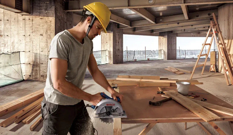 Hand-held circular saw - GKS 150 Professional