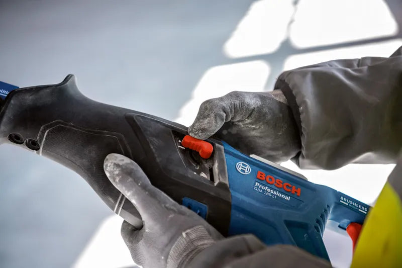 Cordless sabre saw (reciprocating saw) - GSA 185-LI Professional