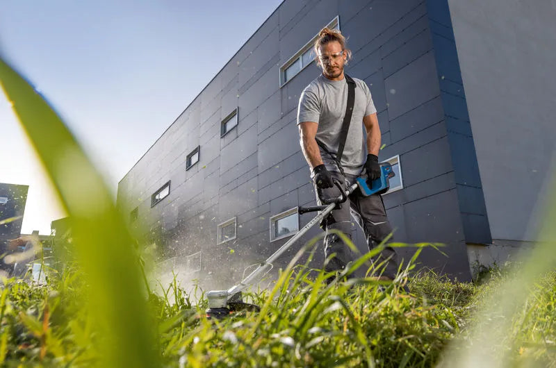 Cordless grass trimmer - GRT 18V-33 Professional