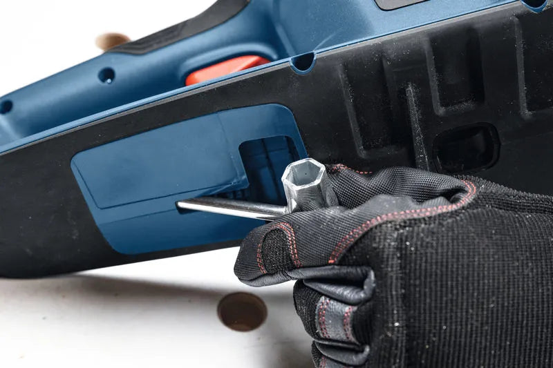 Chainsaw - GKE 18V-40 Professional