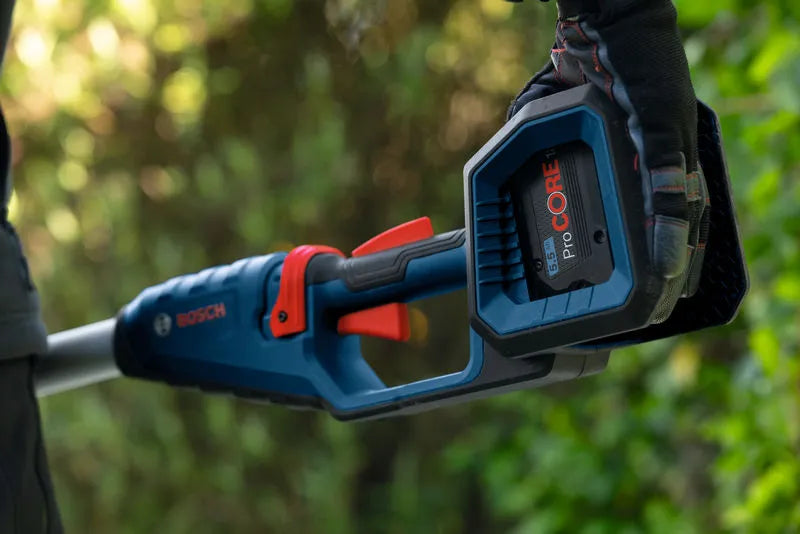 Cordless telescopic pruner - GKE 18V-25 TP Professional