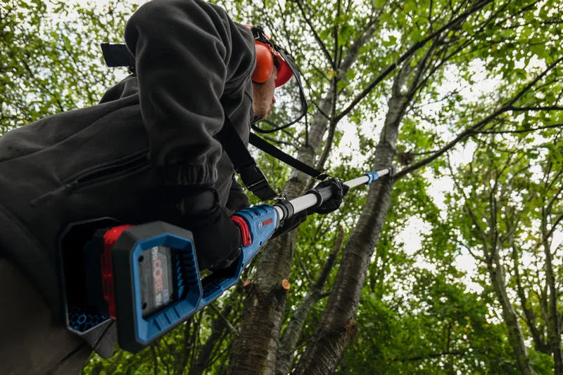 Cordless telescopic pruner - GKE 18V-25 TP Professional